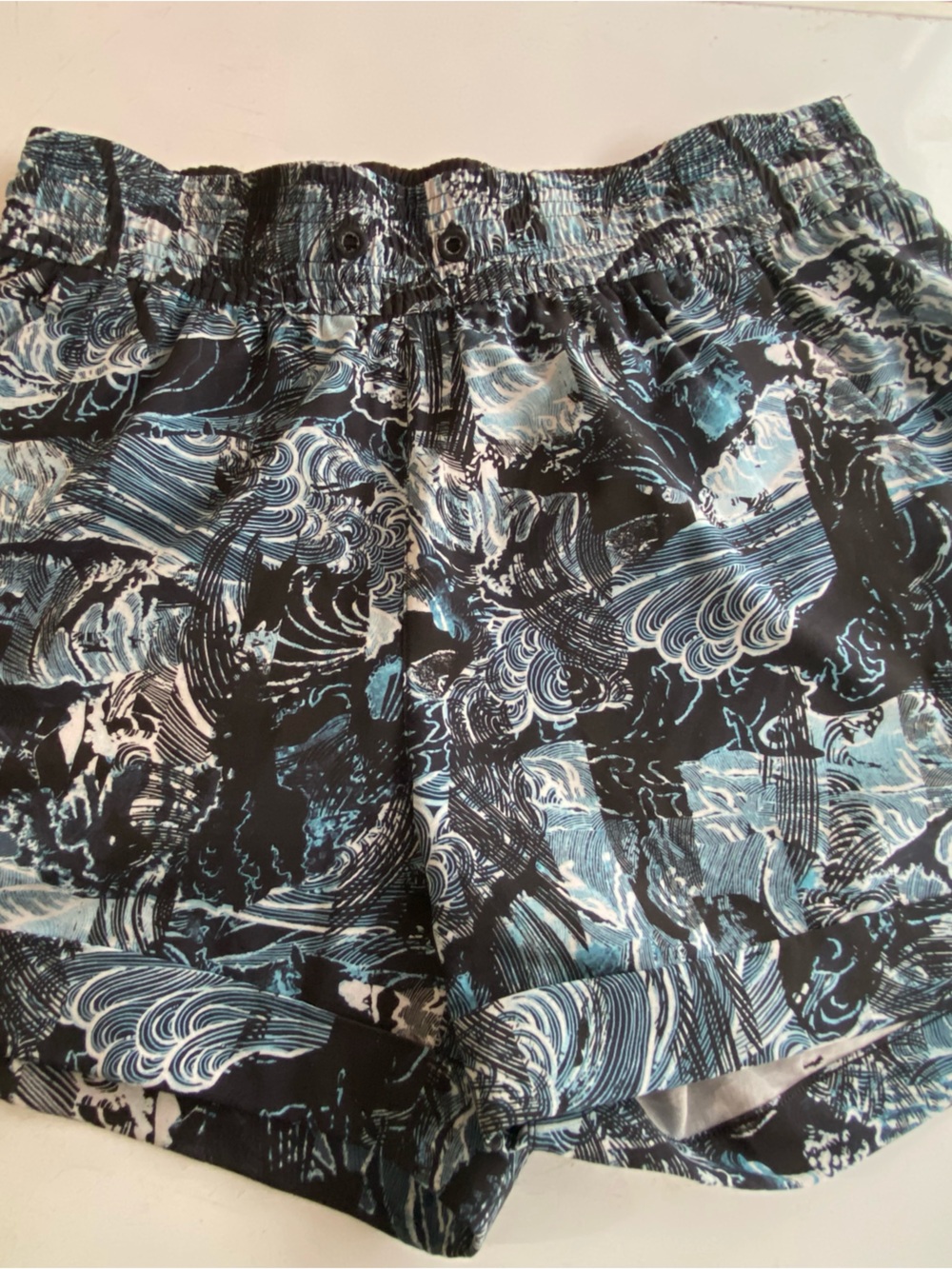 Lululemon- Abstract Wave Print Shorts - Black & Light Blue